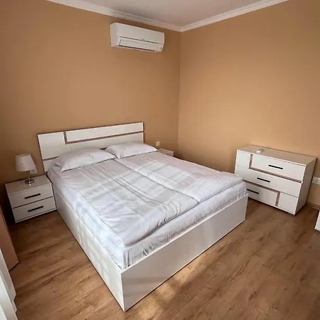 Bella Deluxe *